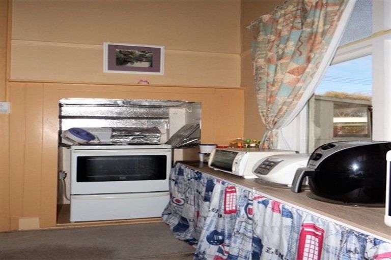 Photo of property in 15 Cuba Street, Marton, 4710