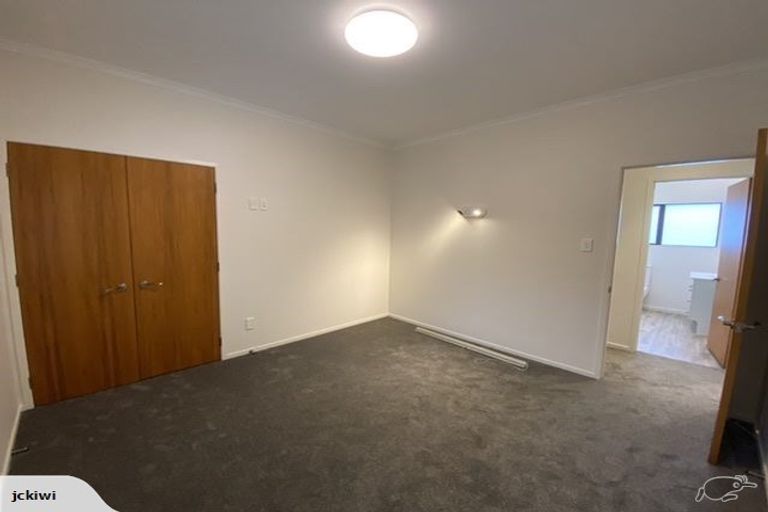 Photo of property in 1 Albert Hall Drive, Red Beach, 0932