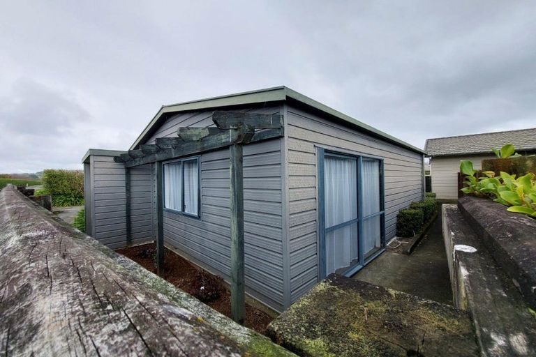 Photo of property in 318 Manutahi Road, Lepperton, New Plymouth, 4372