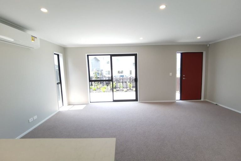 Photo of property in 24 Te Rito Road, Hobsonville, Auckland, 0616
