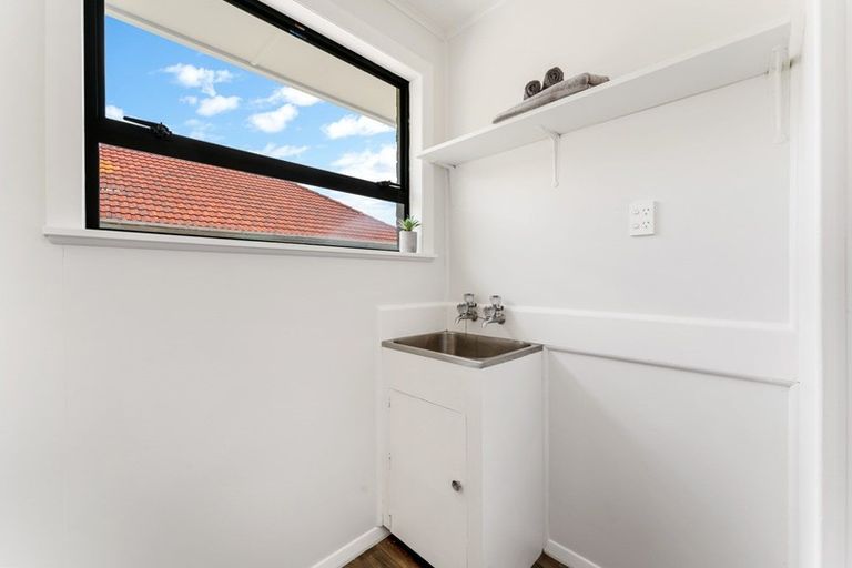 Photo of property in 59 Chapman Crescent, Naenae, Lower Hutt, 5011