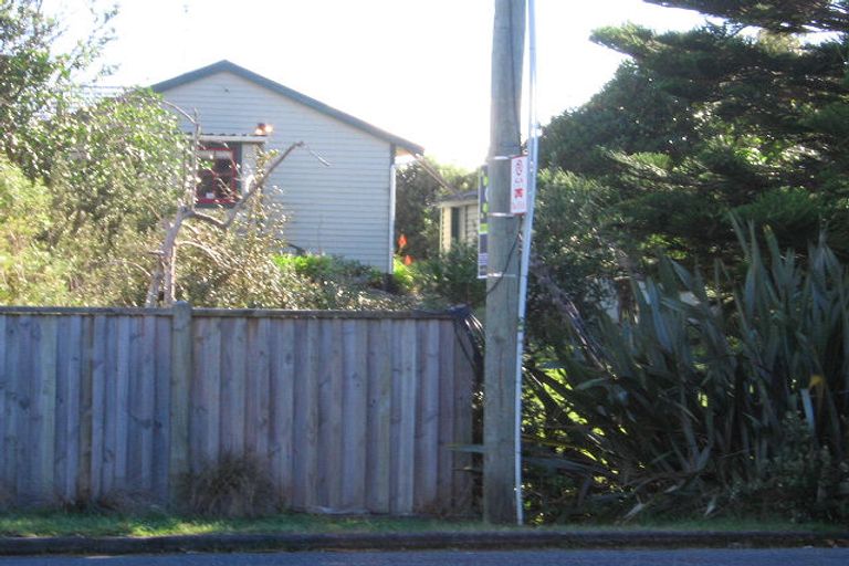 Photo of property in 59 Tutere Street, Waikanae Beach, Waikanae, 5036