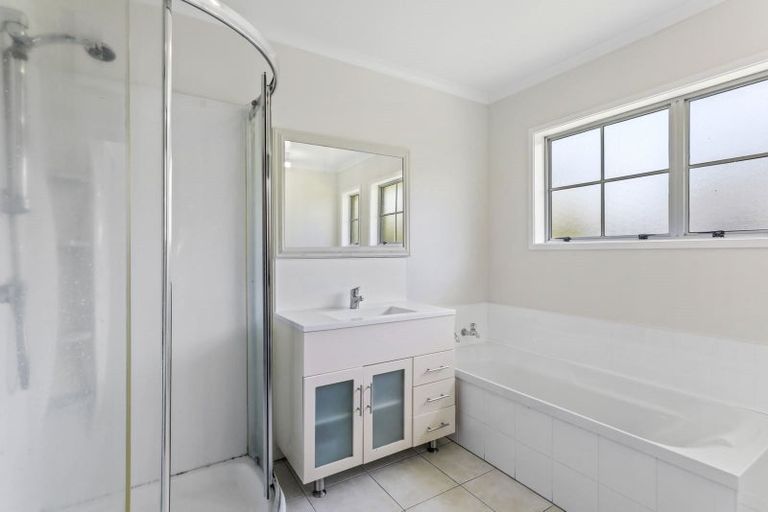 Photo of property in 162a Tamamutu Street, Taupo, 3330
