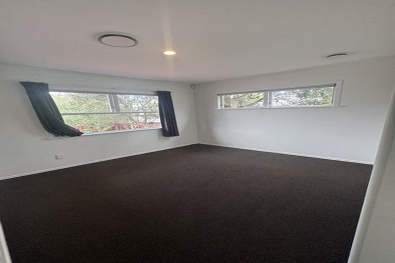 Photo of property in 43 Hilling Street, Titirangi, Auckland, 0604