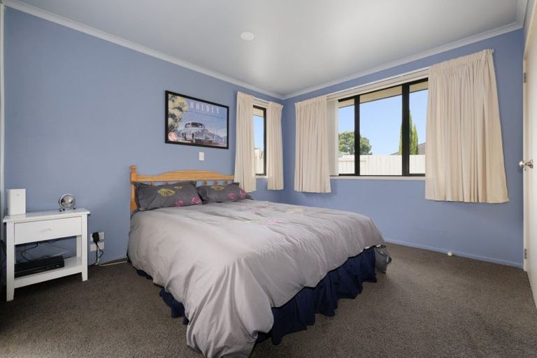 Photo of property in 2 Maara Close, Papamoa Beach, Papamoa, 3118