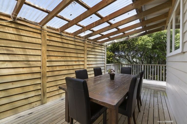 Photo of property in 202 Townsend Road, Miramar, Wellington, 6022