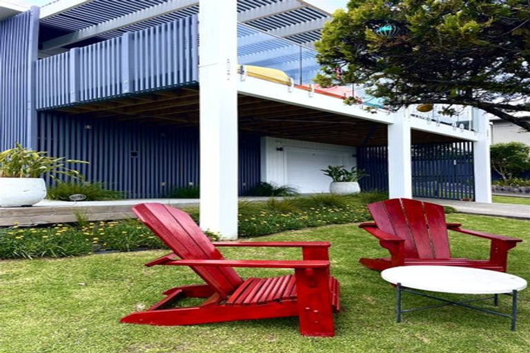 Photo of property in 21 Tindalls Bay Road, Tindalls Beach, Whangaparaoa, 0930