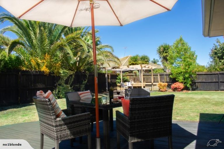 Photo of property in 23 Trossach Place, Wattle Downs, Auckland, 2103