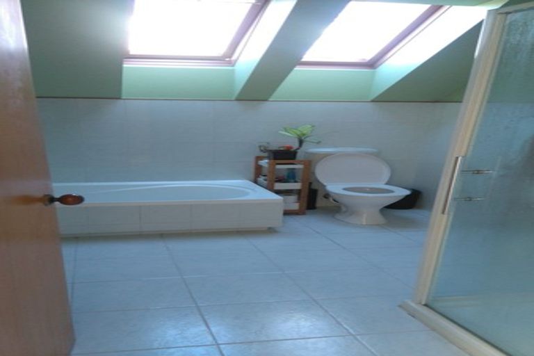 Photo of property in 15 Brockworth Place, Riccarton, Christchurch, 8011