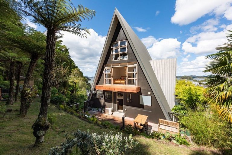 Photo of property in 12 Moana Avenue, Paihia, 0200