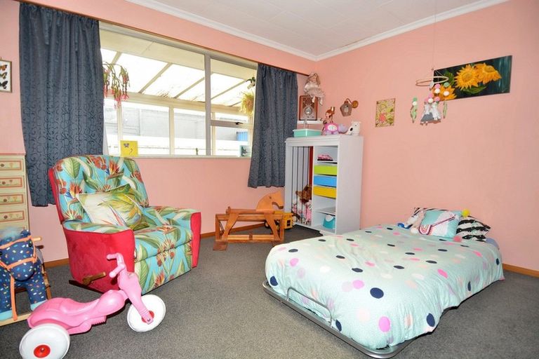 Photo of property in 302 Elles Road, Strathern, Invercargill, 9812