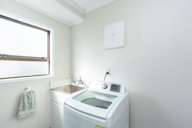 Photo of property in 102 Homedale Street, Pukehangi, Rotorua, 3015