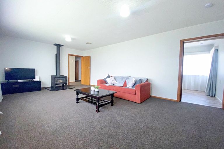 Photo of property in 8 Fyson Place, Hawera, 4610