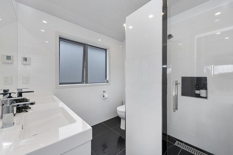 Photo of property in 27 Amokura Crescent, Flagstaff, Hamilton, 3210