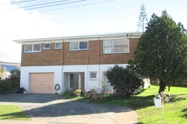 Photo of property in 33 Takahe Street, Tikipunga, Whangarei, 0112