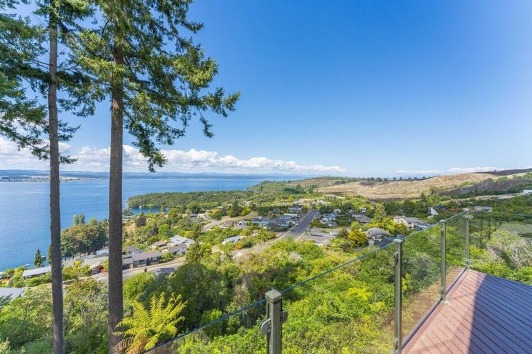 Photo of property in 85 Mapara Road, Acacia Bay, Taupo, 3385