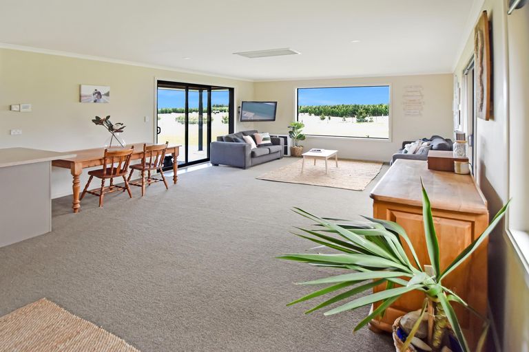 Photo of property in 85 Ben Ohau Road, Ben Ohau, Twizel, 7999