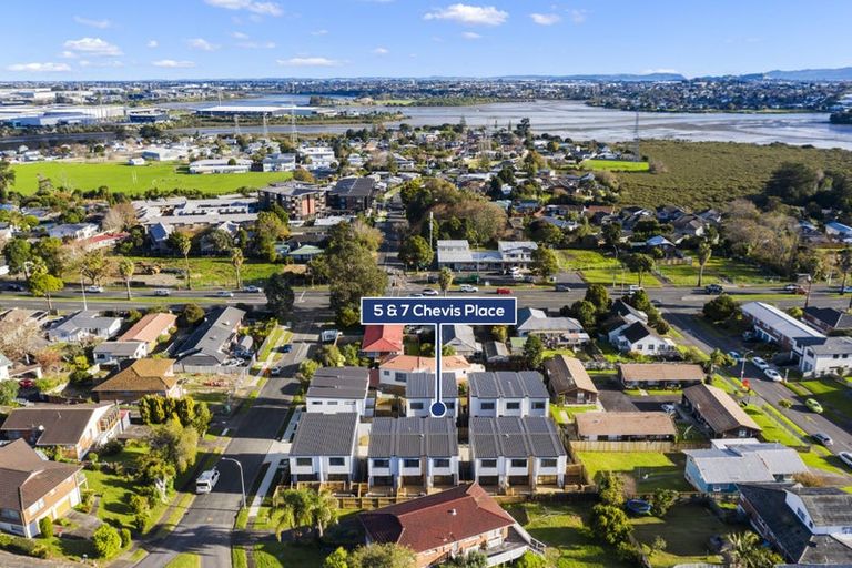 Photo of property in 5/5 Chevis Place, Pakuranga, Auckland, 2010