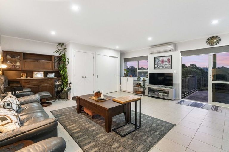 Photo of property in 23 Crows Road, Swanson, Auckland, 0614
