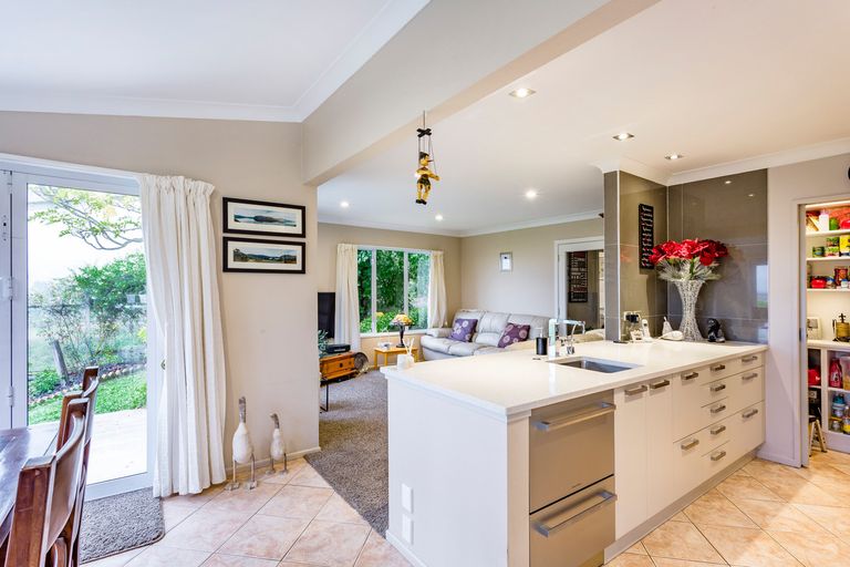 Photo of property in 186 Gladstone Road North, Mosgiel, 9024