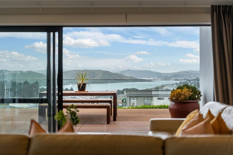 Photo of property in 14 Wangapeka Way, Aotea, Porirua, 5024