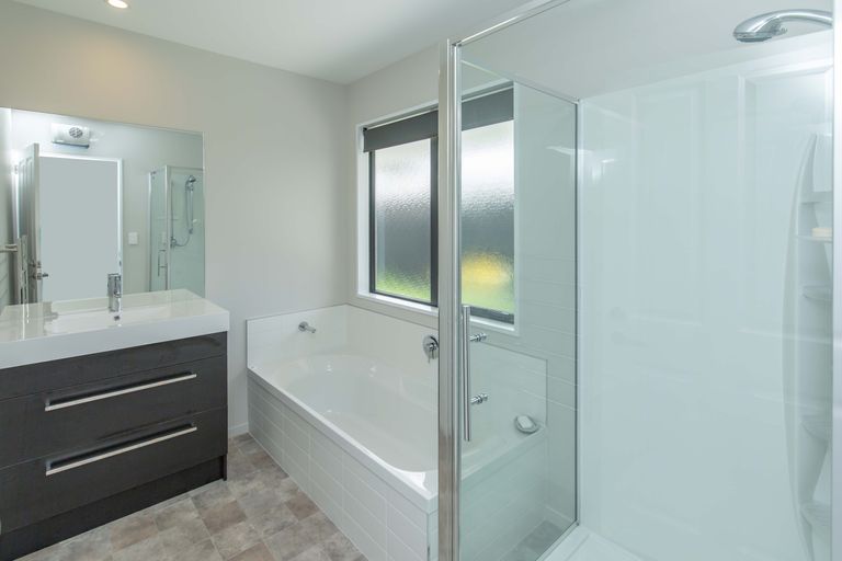 Photo of property in 28 Surfers Place, North New Brighton, Christchurch, 8083