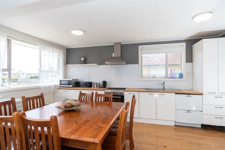 Photo of property in 25 Jamieson Crescent, St Andrews, Hamilton, 3200