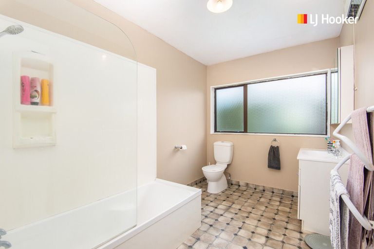 Photo of property in 219 Outram-mosgiel Road, Mosgiel, Outram, 9073