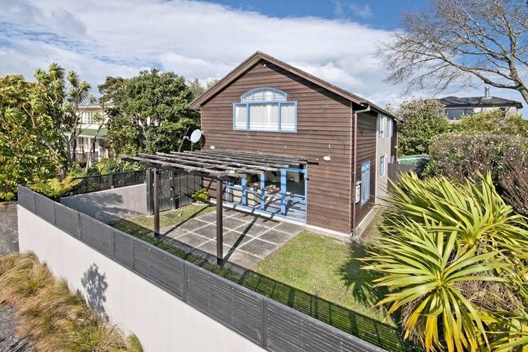 Photo of property in 52a James Laurie Street, Henderson, Auckland, 0612