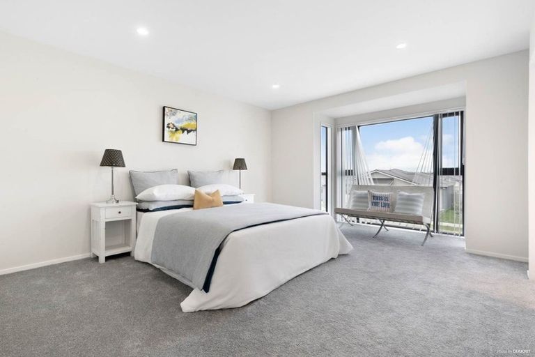 Photo of property in 18b Hollowout Street, Takanini, 2112