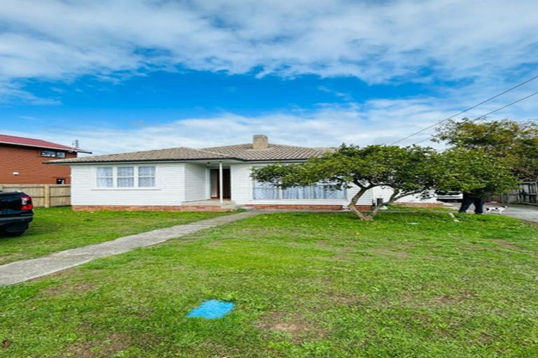 Photo of property in 80 Cargill Street, Papakura, 2110