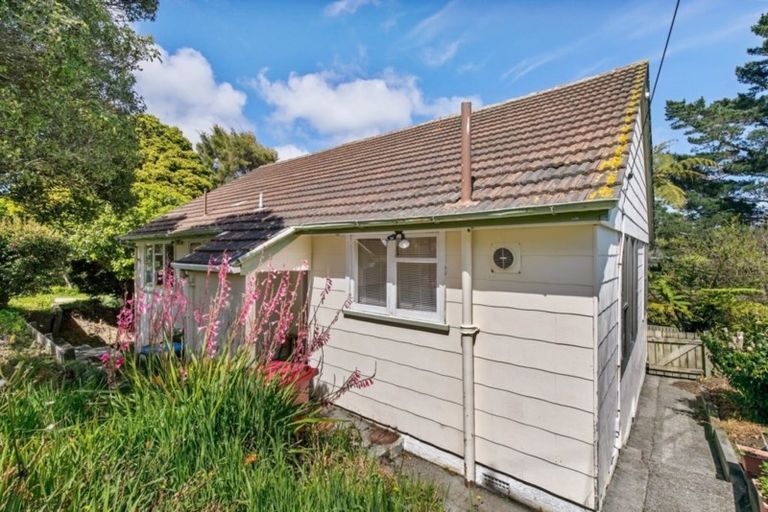 Photo of property in 7 Gloucester Street, Cannons Creek, Porirua, 5024
