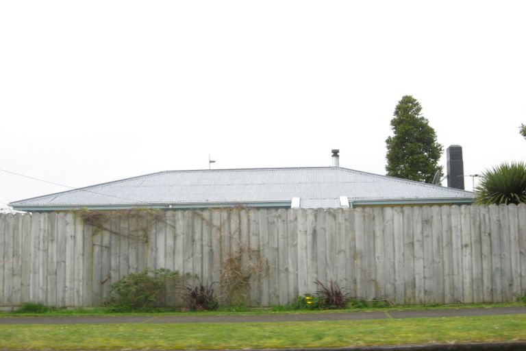 Photo of property in 39 Cumming Street, Okato, 4335