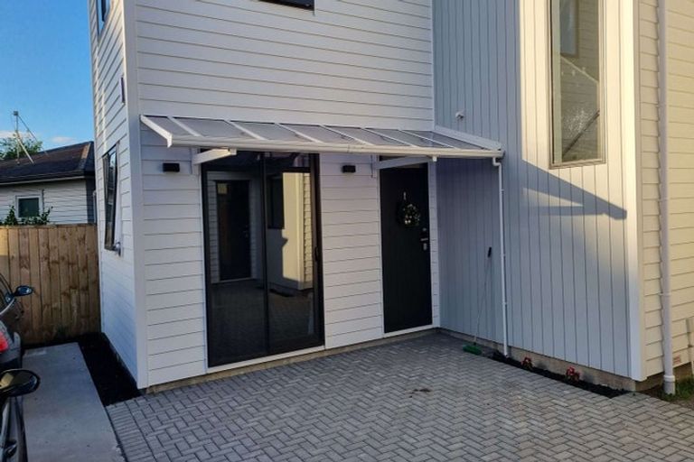 Photo of property in 64e Buscomb Avenue, Henderson, Auckland, 0610