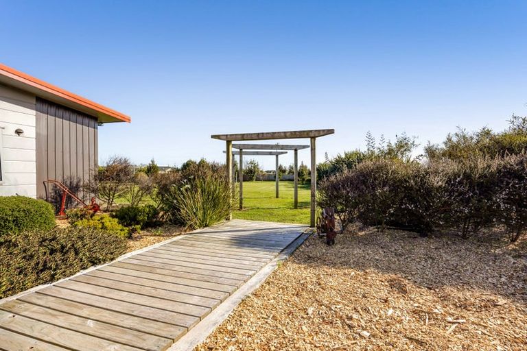 Photo of property in 280 Austin Road, Normanby, Hawera, 4673