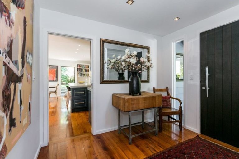 Photo of property in 47 Lane Road, Havelock North, 4130