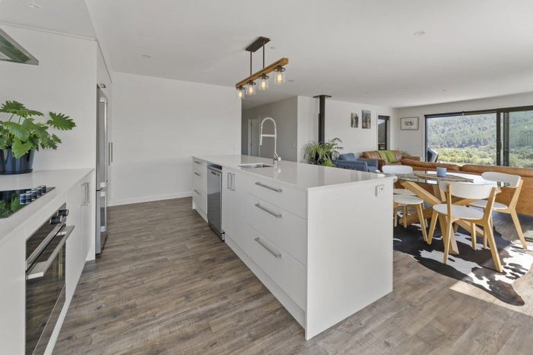 Photo of property in 38 Pineview Way, Motueka, 7196