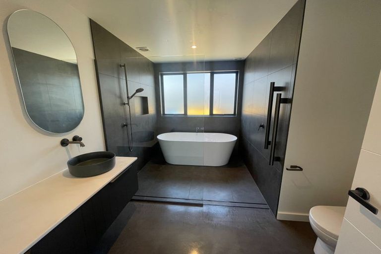 Photo of property in 9 Runholder Rise, Jacks Point, 9371