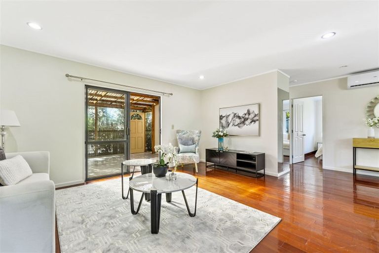 Photo of property in 4/17 Neta Grove, Henderson, Auckland, 0612