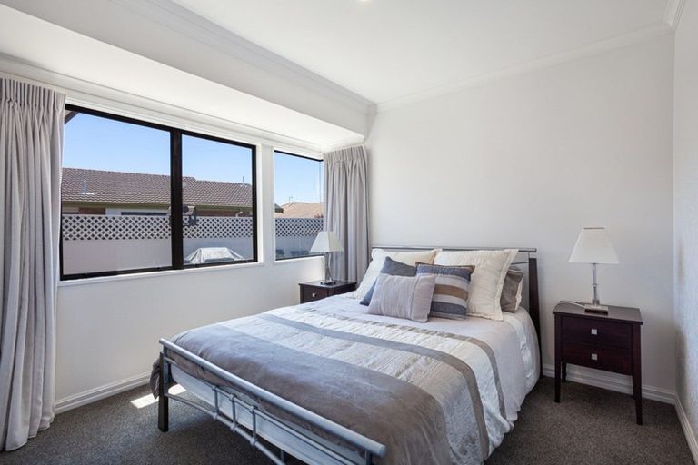 Photo of property in 13 Ngamotu Place, Mount Maunganui, 3116