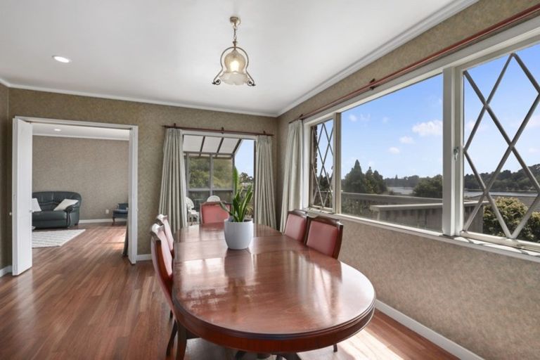 Photo of property in 114 Lake Crescent, Hamilton Lake, Hamilton, 3204