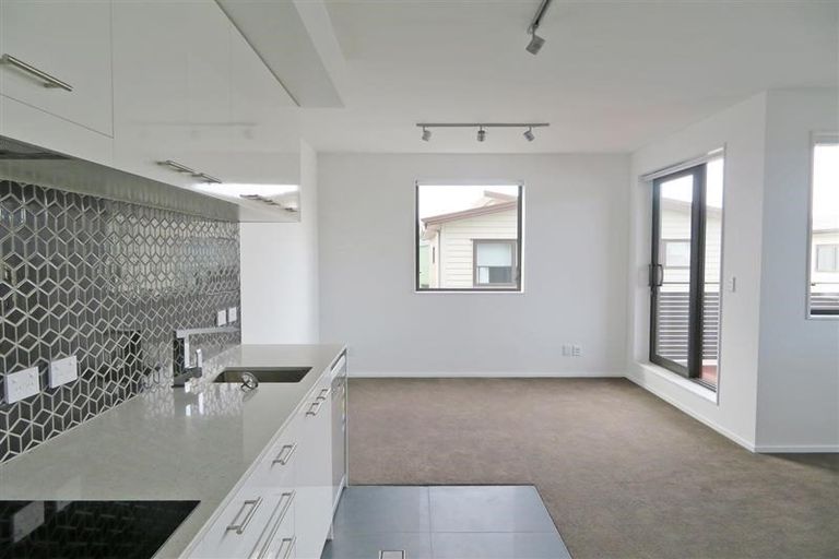 Photo of property in The Firemans Apartments, 211/321 Jackson Street, Petone, Lower Hutt, 5012