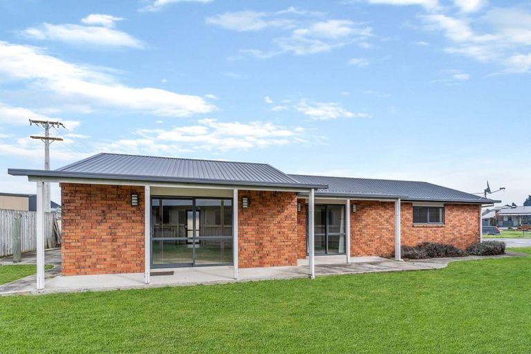 Photo of property in 22 Crossleigh Crescent, Balclutha, 9230