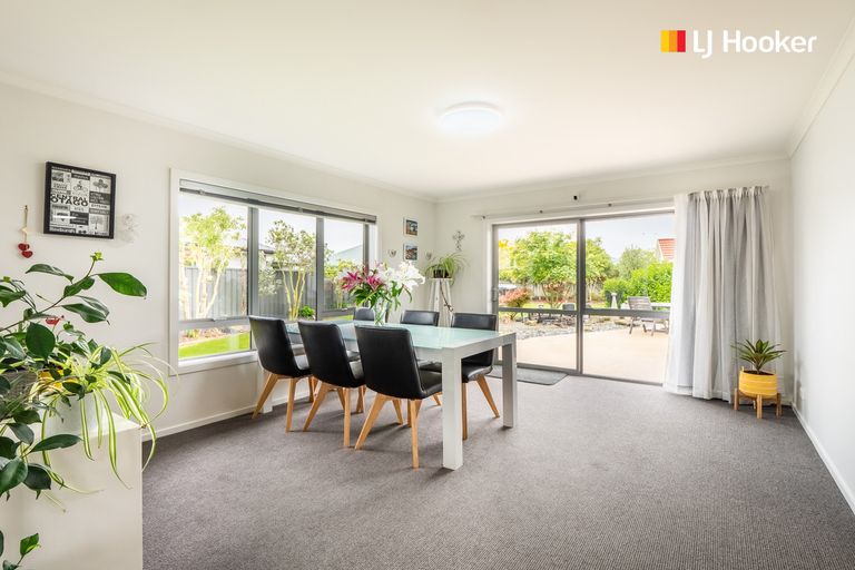 Photo of property in 22 William James Close, Mosgiel, 9024