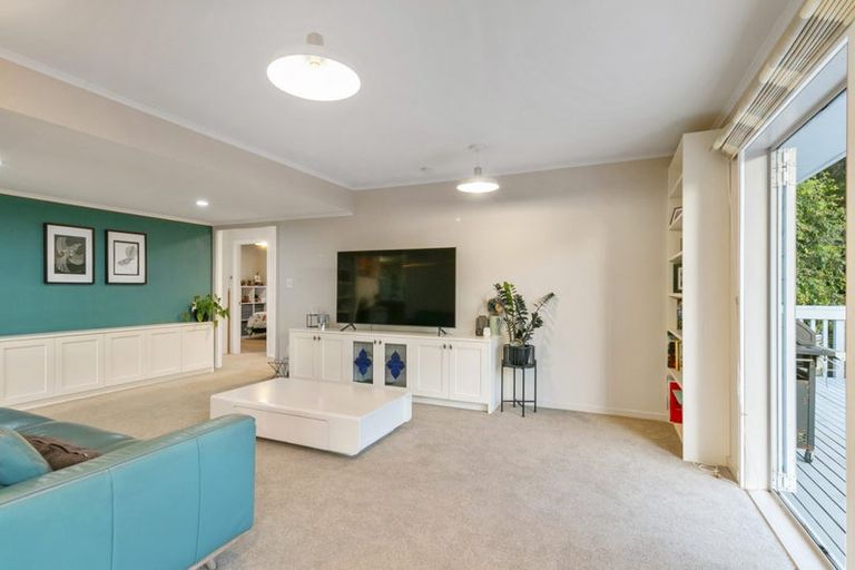 Photo of property in 132 Attwood Road, Paremoremo, Auckland, 0632