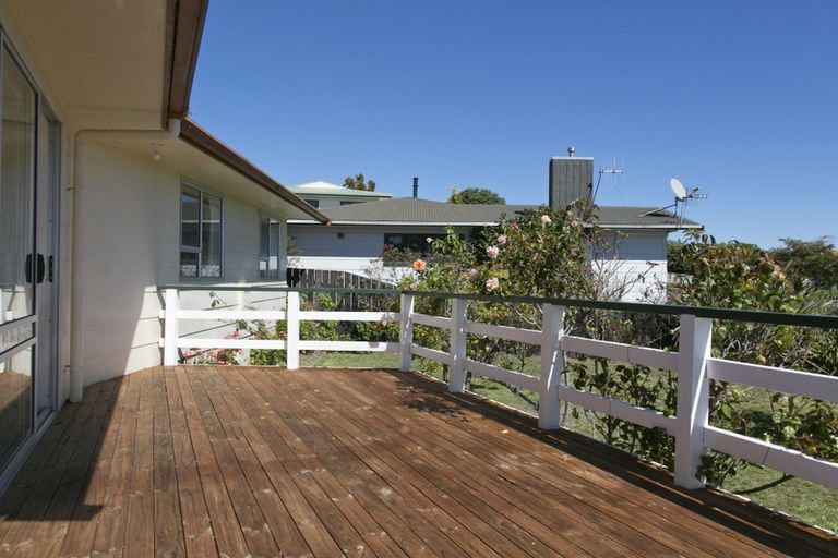 Photo of property in 22 Frederick Street, Two Mile Bay, Taupo, 3330