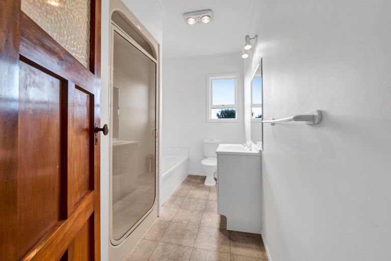 Photo of property in 47 Domett Street, Opunake, 4616