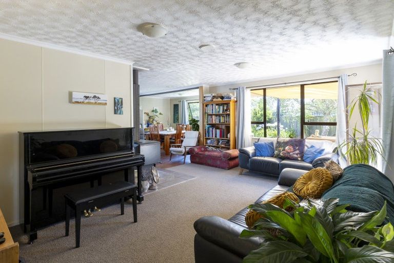 Photo of property in 27 Ngahue Crescent, Carters Beach, Westport, 7825