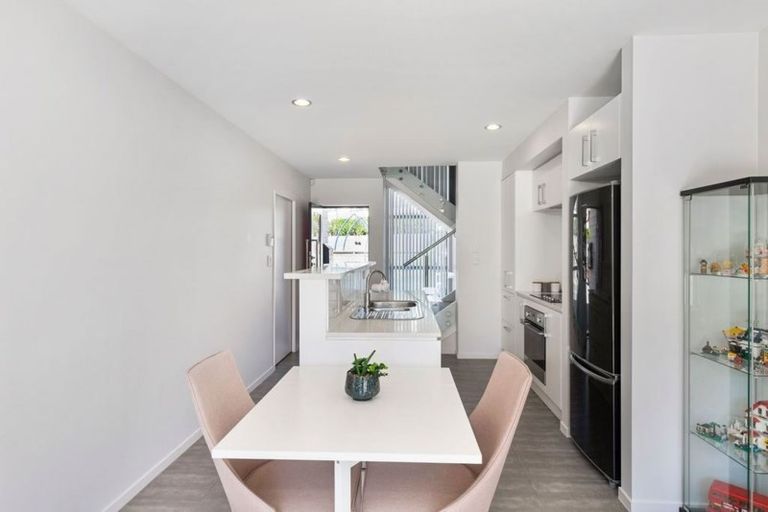 Photo of property in 50 Makamaka Lane, Albany Heights, Auckland, 0632