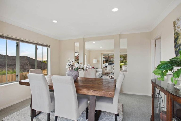 Photo of property in 11 Conacher Close, East Tamaki Heights, Auckland, 2016